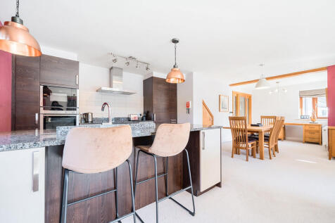Breakfast bar