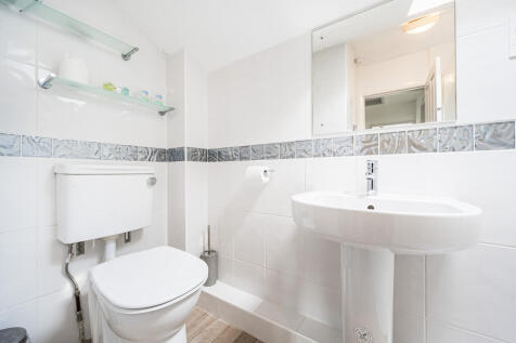 Shower Room (6a)