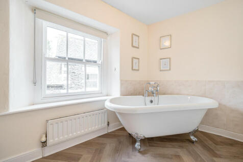 Bathing Area in B...