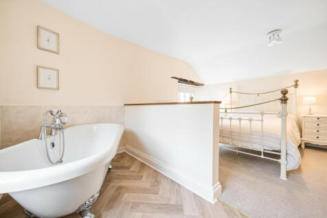 Bathing Area in B...