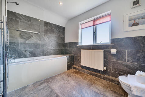 Master Ensuite