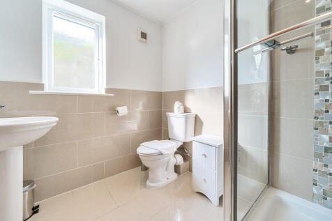 Bedroom 3 Ensuite