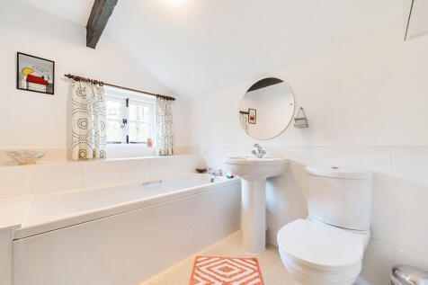 En Suite Bathroom...