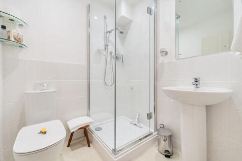 En Suite Shower R...