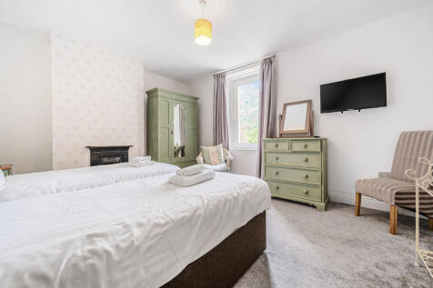 Guest Bedroom 2
