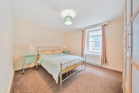 2b Bedroom 1