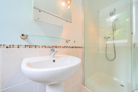 2b Shower Room