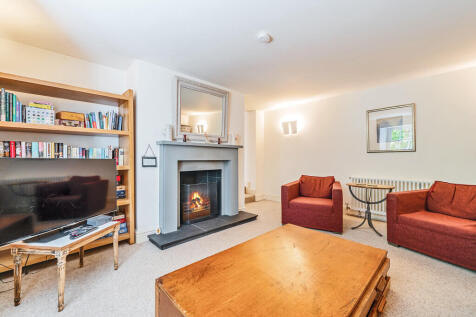 Sitting Room/ Snu...