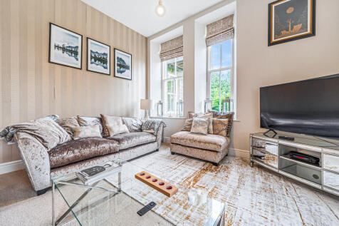 Sumptuous Lounge