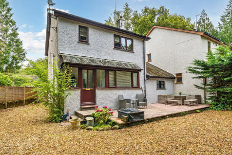 1 McIver Close