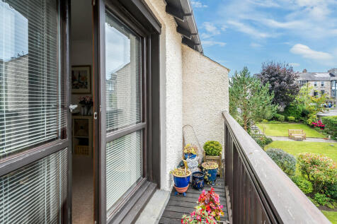 30 Ashleigh Court...