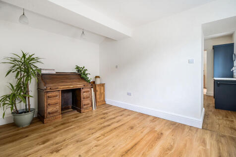 Breakfast Room / ...