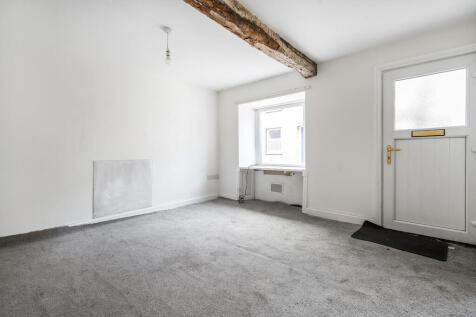 Snug/Dining Room