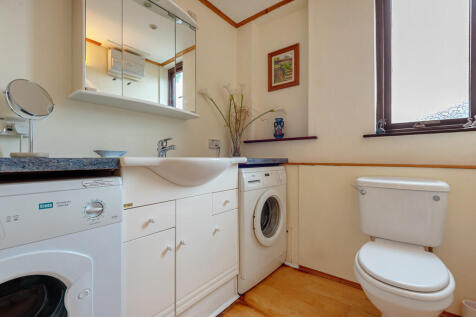 Utility Room / WC