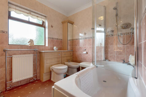 Annex Bathroom