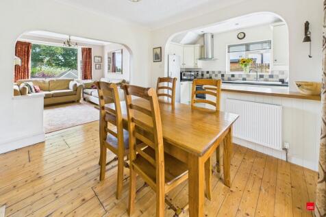 Open Plan Dining ...