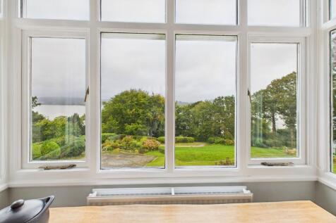 Bedroom One Box B...