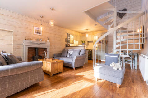 Living/Kitchen/Di...