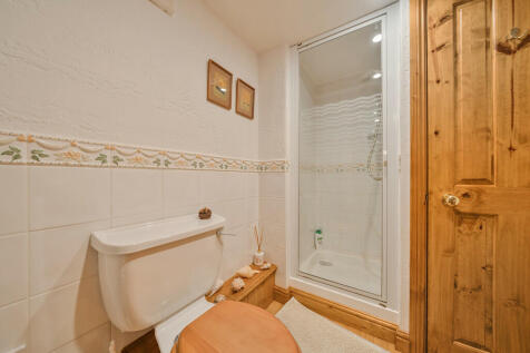 Bedroom One Ensui...