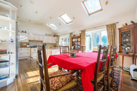 Kitchen/Dining Ro...