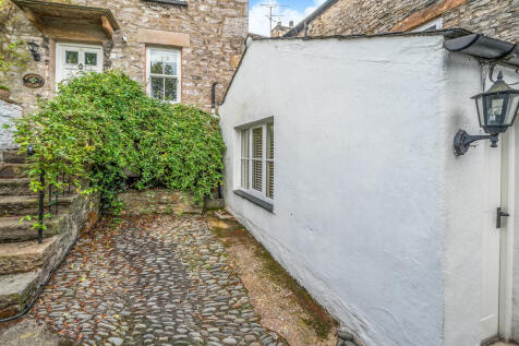 Rear Yard