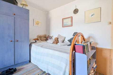 Occasional Bedroo...