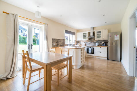 Kitchen/Dining Ro...