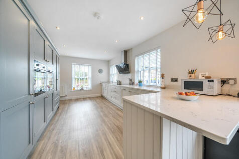 Kitchen/Dining Ro...