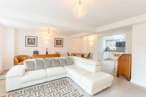 Open Plan Living/...