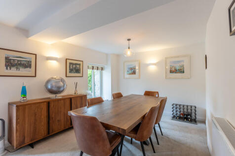 Dining Room/Bedro...