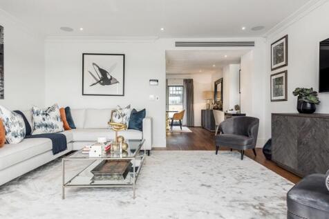 Living Area - First Floor