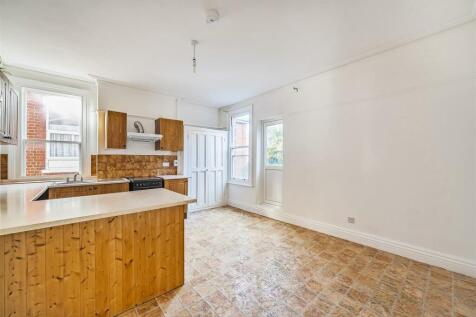 kitchen diner ii h.jpg