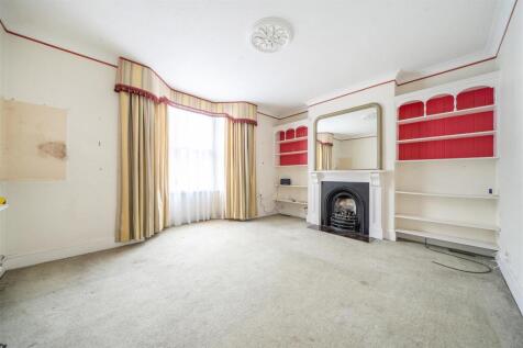 sitting room h.JPG