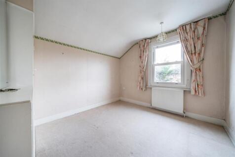 bedroom 3 h.JPG