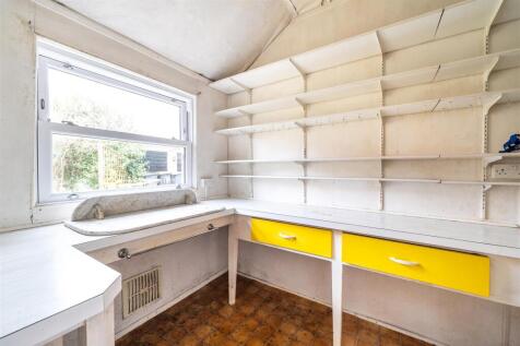 pantry h.JPG