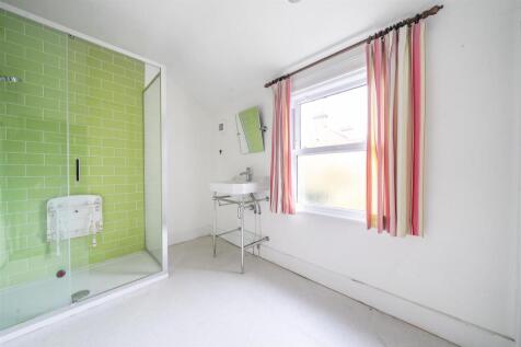 shower room h.JPG