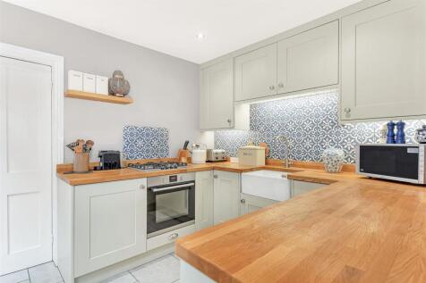 kitchen iii.jpg