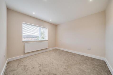 bedroom 2 h.JPG