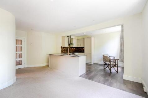 living room kitchen h.JPG
