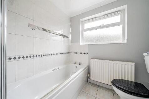 bathroom h.jpg