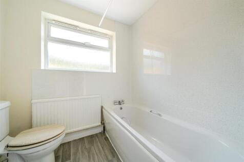 bathroom h.jpg