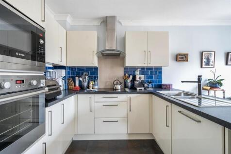 kitchen h.jpg