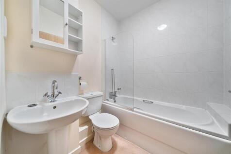 bathroom h.jpg
