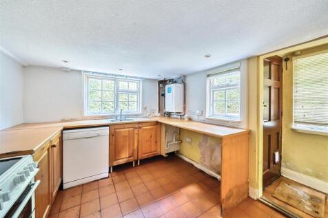 kitchen h.jpg