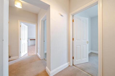 hallway h.jpg
