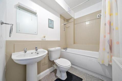 bathroom h.jpg