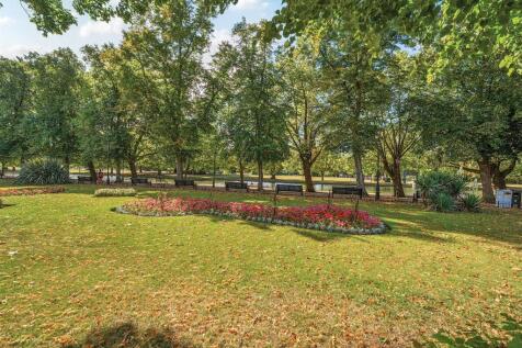 embankment h.jpg