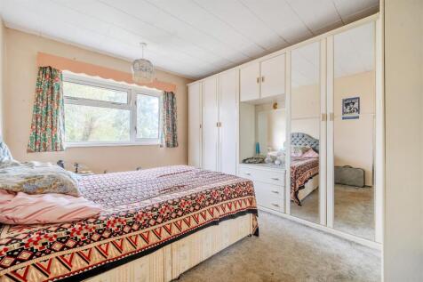 bedroom 1 h.jpg