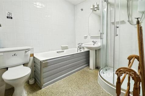Bathroom 2