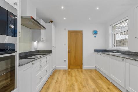 Fitted Kitchen